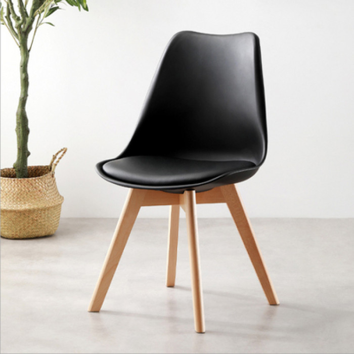 Chair Zentaro black made of polypropylene and eco leather without armrests